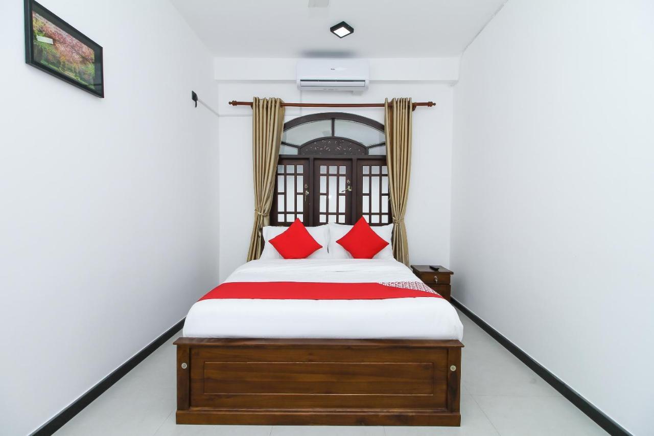 Royal Rich Villa 安伯朗戈德 外观 照片